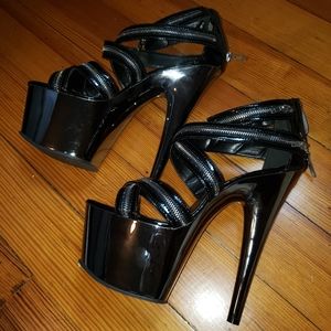 7" Pleaser Heels size 8
